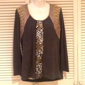 Embellished T Shirt V Cristina.